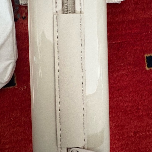 Away Mini Crossbody bag in salt white gloss - Picture 6 of 7